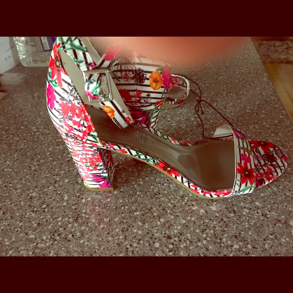 NWOT, Women’s, size 12 M, Shoe